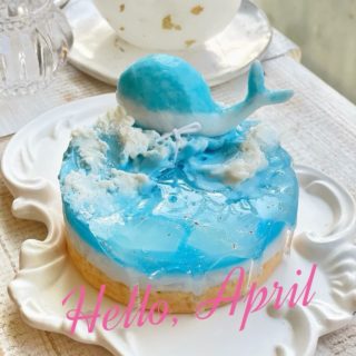 .
空気もお花たちも、輝く季節がやってきました✨
風のあたたかさに、ワクワクしますね！
⁡
今月は、てんちょー🐾とHeavenlyの誕生月🎂
楽しいイベントも盛りだくさんです！
⁡
春の海辺に遊びにきてね。
⁡

⋆𓇼𓈒𓐍𓆡𓆉𓇼𓈒𓐍𓆉𓆡𓇼𓆡𓆉　.ﾟ･*.

🕯キャンドルレッスン随時受付中🕯️
お気軽にDMください！

🕯4月11日〜5月6日 15:00〜19:00
『江の島アートフェスティバル』 にて、
アップサイクルキャンドルワークショップを毎日開催します。
植物に囲まれた美しい季節のサムエル･コッキング苑にぜひお出かけください。

🕯Heavenlyイベント情報
10日 マクラメワークショップ 
10･24日 Hula Lesson 19:30〜
15･17日 Pumehana Ukulele Lesson 19:30〜
17〜19日 『Blue Tied Seasons 〜はるぞらを結ぶ〜』水引‪✕‬‪‪キャンドル 
25日 くげかいマルシェ 11:00〜16:00
  栗原恵介アコースティックライブ 18:00〜
※金継ぎ･アイシングクッキーのワークショップも随時受付中！

《オンライン販売(base ･ minne)》

◆shop: Heavenly
◆open:11〜17時 月･木曜定休
◆251-0037
　神奈川県藤沢市鵠沼海岸1-14-20 クラーレ鵠沼102
◆小田急江ノ島線 鵠沼海岸駅より徒歩約5分
◆店舗隣にコインパーキング有🚙⁼³₌₃
◆お問い合わせは、DMまたはこちらまで
　0466-60-8245
  info@heavenly2024.com

 #鵠沼海岸 #江ノ島 #湘南 #キャンドル #lanikaimood